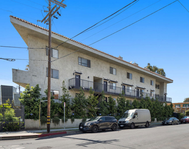 3939 Moore Street - Photo Thumbnail 16