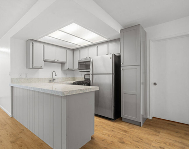 3939 Moore Street - Photo Thumbnail 3