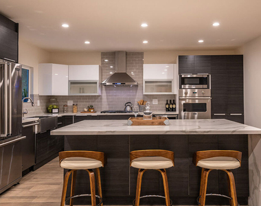 4370 Beck Avenue - Photo Thumbnail 7