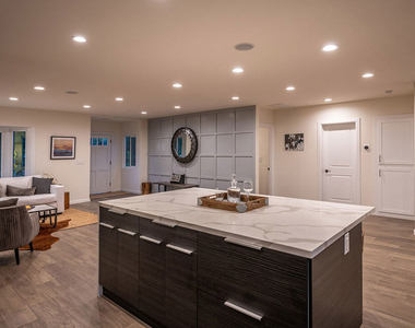 4370 Beck Avenue - Photo Thumbnail 9