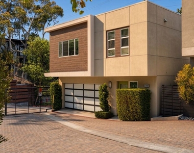 2780 N Wright Lane - Photo Thumbnail 1