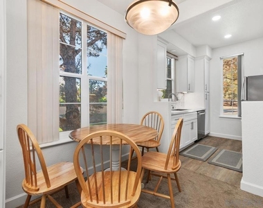 3605 Bernwood Pl - Photo Thumbnail 7