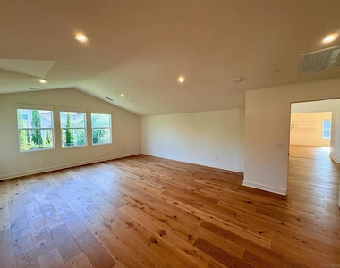 1432 Enclave Ct - Photo Thumbnail 12