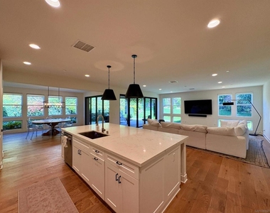 1432 Enclave Ct - Photo Thumbnail 3