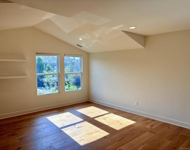 1432 Enclave Ct - Photo Thumbnail 11