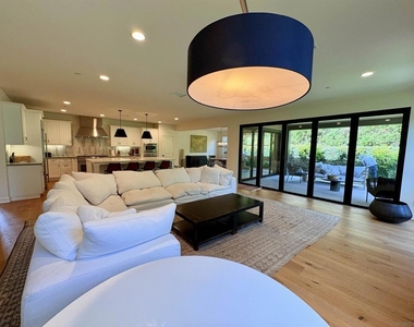 1432 Enclave Ct - Photo Thumbnail 8