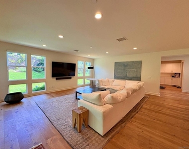 1432 Enclave Ct - Photo Thumbnail 5
