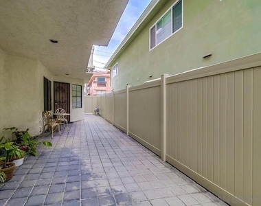 213 Elm Avenue - Photo Thumbnail 11
