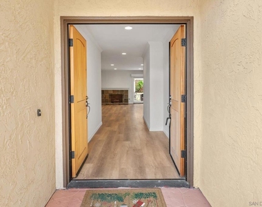 2814 Luciernaga St - Photo Thumbnail 2