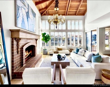 12 Buccaneer Way - Photo Thumbnail 2
