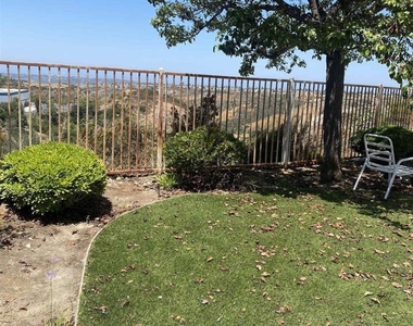 10754 Glendover Ln - Photo Thumbnail 45