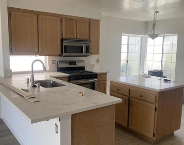 10754 Glendover Ln - Photo Thumbnail 12