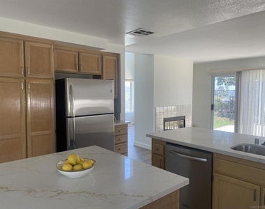 10754 Glendover Ln - Photo Thumbnail 15