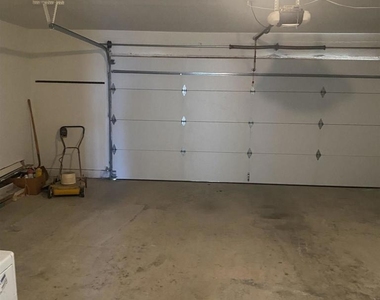 10754 Glendover Ln - Photo Thumbnail 43