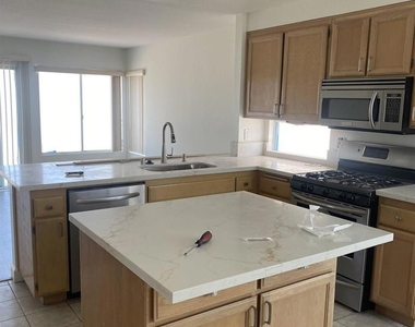 10754 Glendover Ln - Photo Thumbnail 11