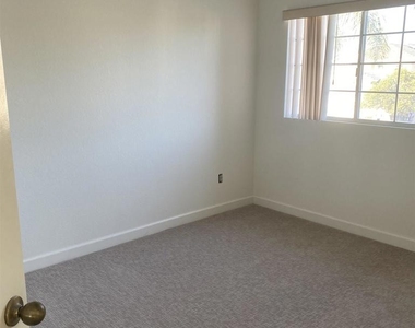 10754 Glendover Ln - Photo Thumbnail 25