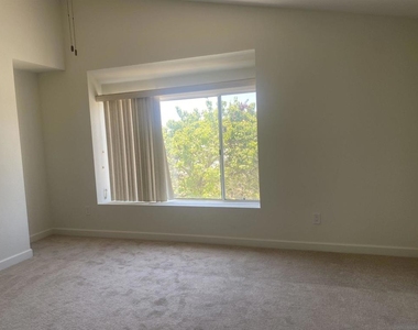 10754 Glendover Ln - Photo Thumbnail 35