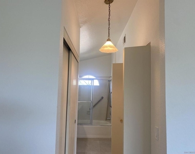 10754 Glendover Ln - Photo Thumbnail 39