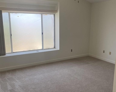 10754 Glendover Ln - Photo Thumbnail 28