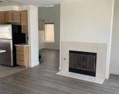 10754 Glendover Ln - Photo Thumbnail 21
