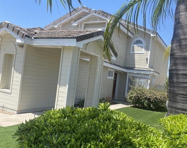 10754 Glendover Ln - Photo Thumbnail 2