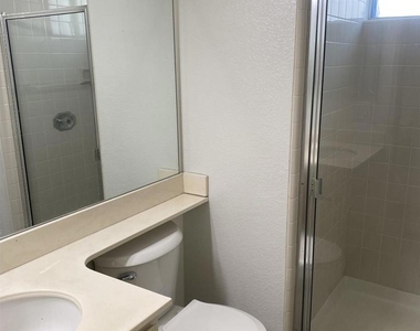 10754 Glendover Ln - Photo Thumbnail 37