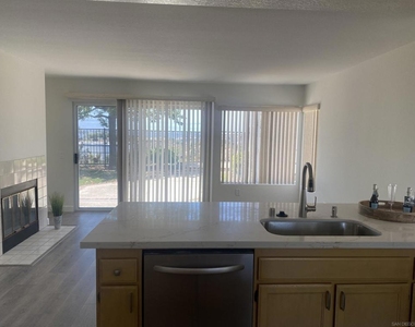 10754 Glendover Ln - Photo Thumbnail 17
