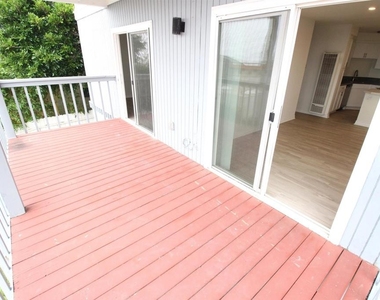 2212 Edinburg Ave, - Photo Thumbnail 27
