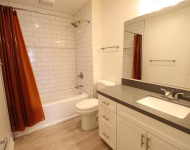 2212 Edinburg Ave, - Photo Thumbnail 19