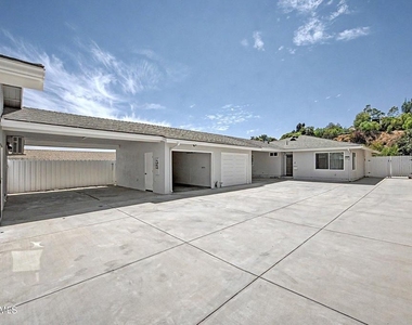 107 Calle - Photo Thumbnail 24
