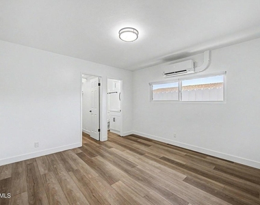 107 Calle - Photo Thumbnail 20