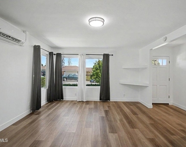 107 Calle - Photo Thumbnail 12