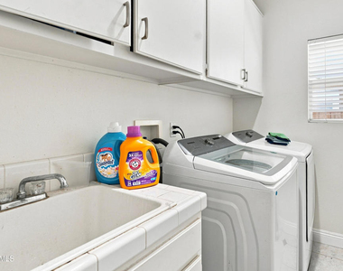 2809 Cimmaron Avenue - Photo Thumbnail 8