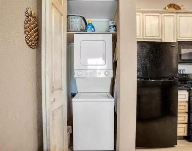 50700 Santa Rosa Plaza - Photo Thumbnail 5