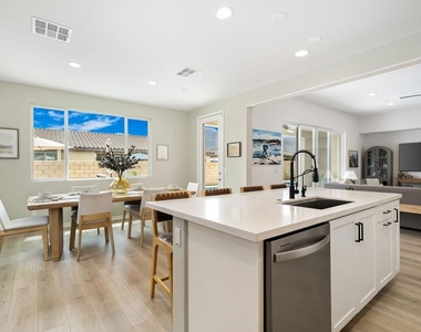 81887 Via Encinitas - Photo Thumbnail 18