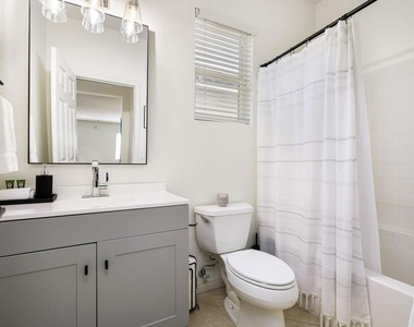 82223 Travolta Avenue - Photo Thumbnail 11