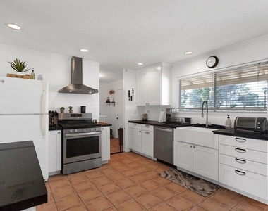 76795 New York Avenue - Photo Thumbnail 21