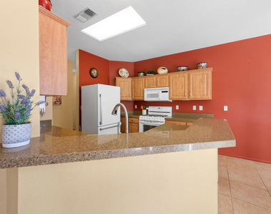 78945 Champagne Lane - Photo Thumbnail 10
