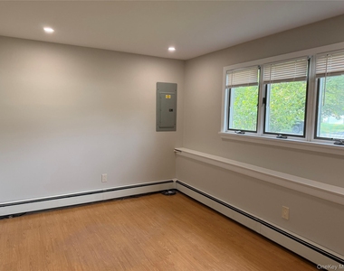 110 Clinton Avenue - Photo Thumbnail 12