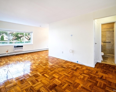 838 Pelhamdale Road - Photo Thumbnail 2