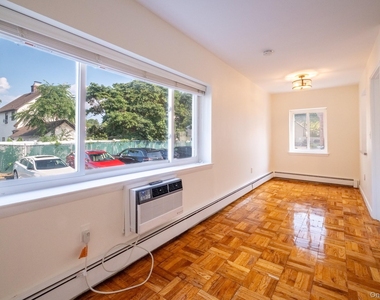 838 Pelhamdale Road - Photo Thumbnail 4