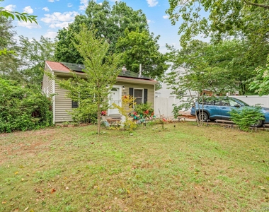 55 Inwood Avenue - Photo Thumbnail 1