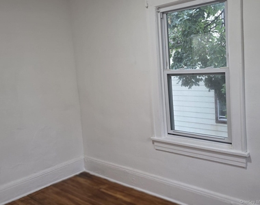 420 Bedford Avenue - Photo Thumbnail 12