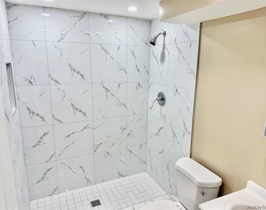 109 Harrisburg Street - Photo Thumbnail 4