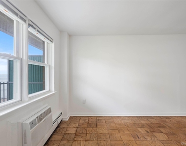 101 Gedney Street - Photo Thumbnail 5