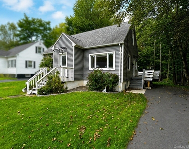 17 Greenview Avenue - Photo Thumbnail 1