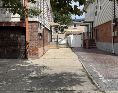 1533 208th Street - Photo Thumbnail 16