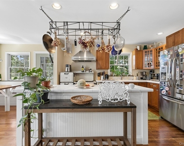 1020 Monsell Lane - Photo Thumbnail 14