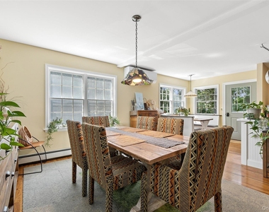 1020 Monsell Lane - Photo Thumbnail 10