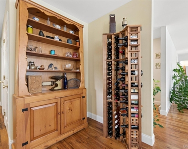 1020 Monsell Lane - Photo Thumbnail 17